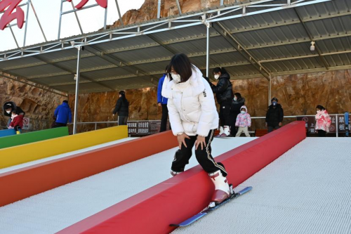 石家庄冬季滑雪圣地：迪山云顶滑雪场攻略一览