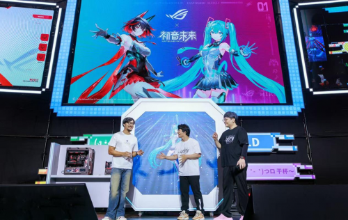 BW2025信仰集结，ROG玩+乐园引爆次元狂欢