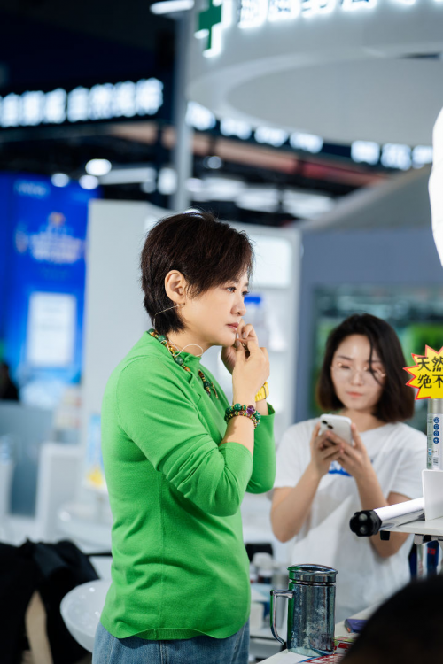 高光收官！极光态联动DanVitas丹维斯闪耀第八届进博会！诠释北欧营养新高度！